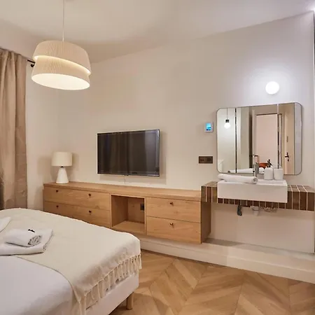 Superb Ac Center Of Le Marais Apartment *