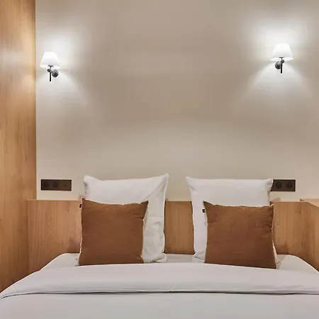 Апартаменты Superb Ac Center Of Le Marais